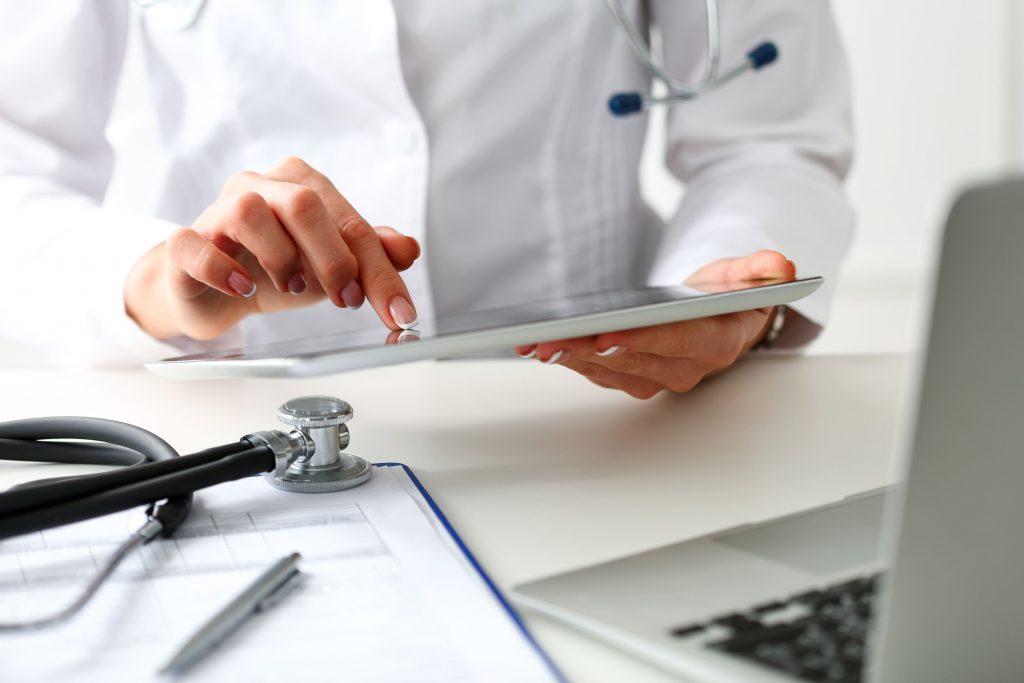 Déroulement d une expertise médicale par un médecin expert